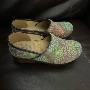 Dansko Multicolor Floral Women's Clogs canvas
